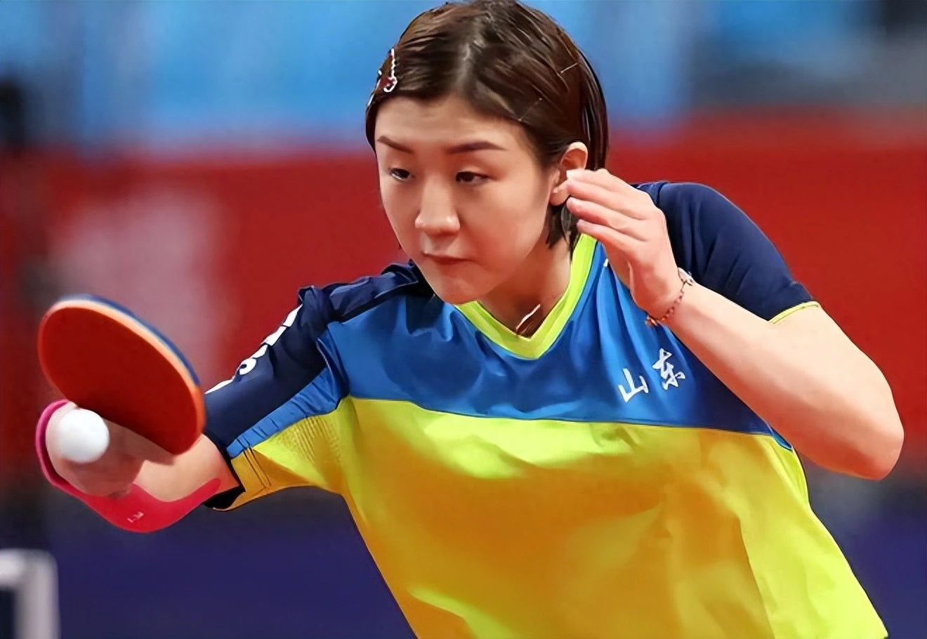 能圆梦么, 崭露头角开 能圆梦么, 崭露头角开