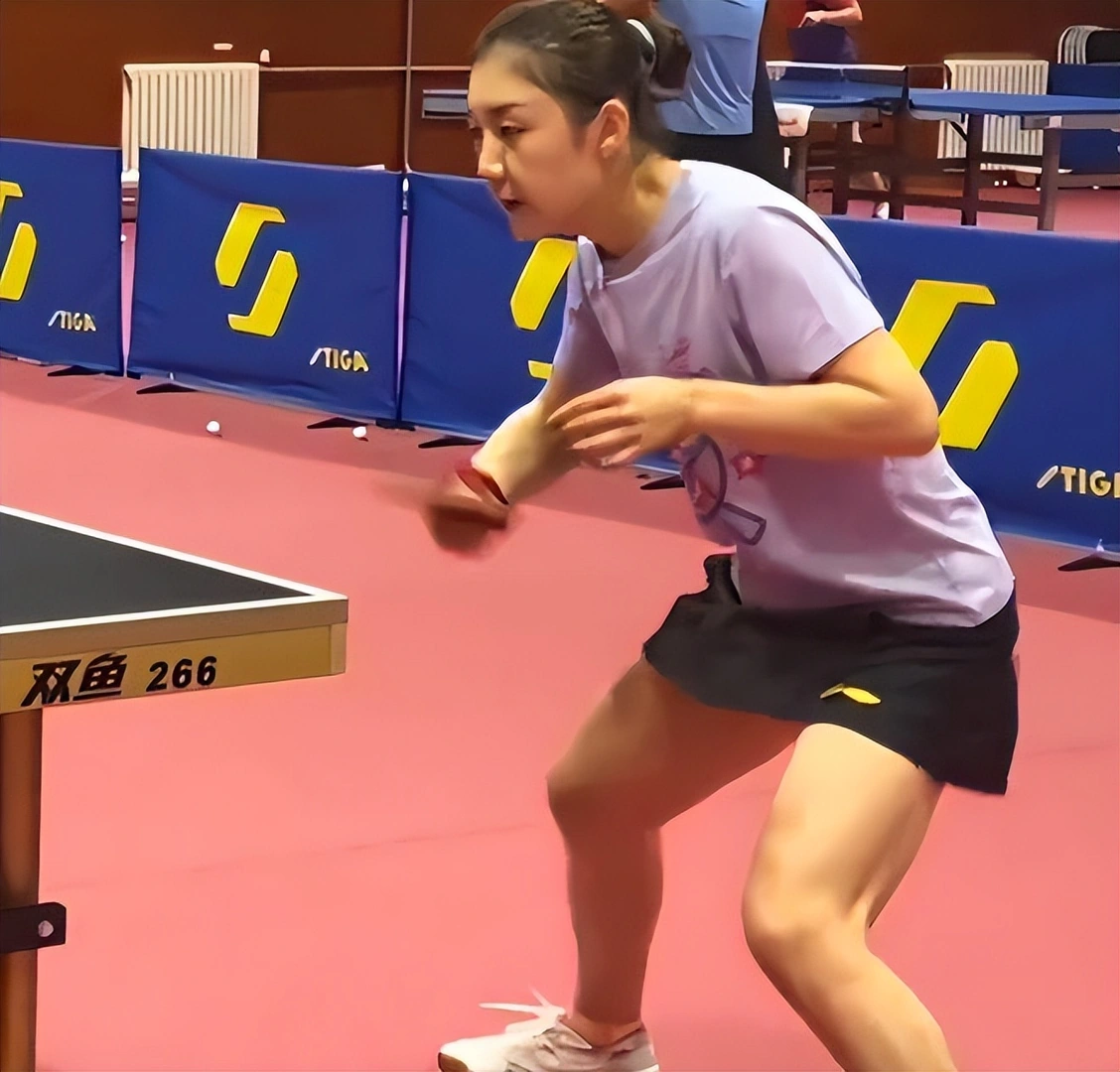 陈梦高兴很, src, img 陈梦高兴很, src, img